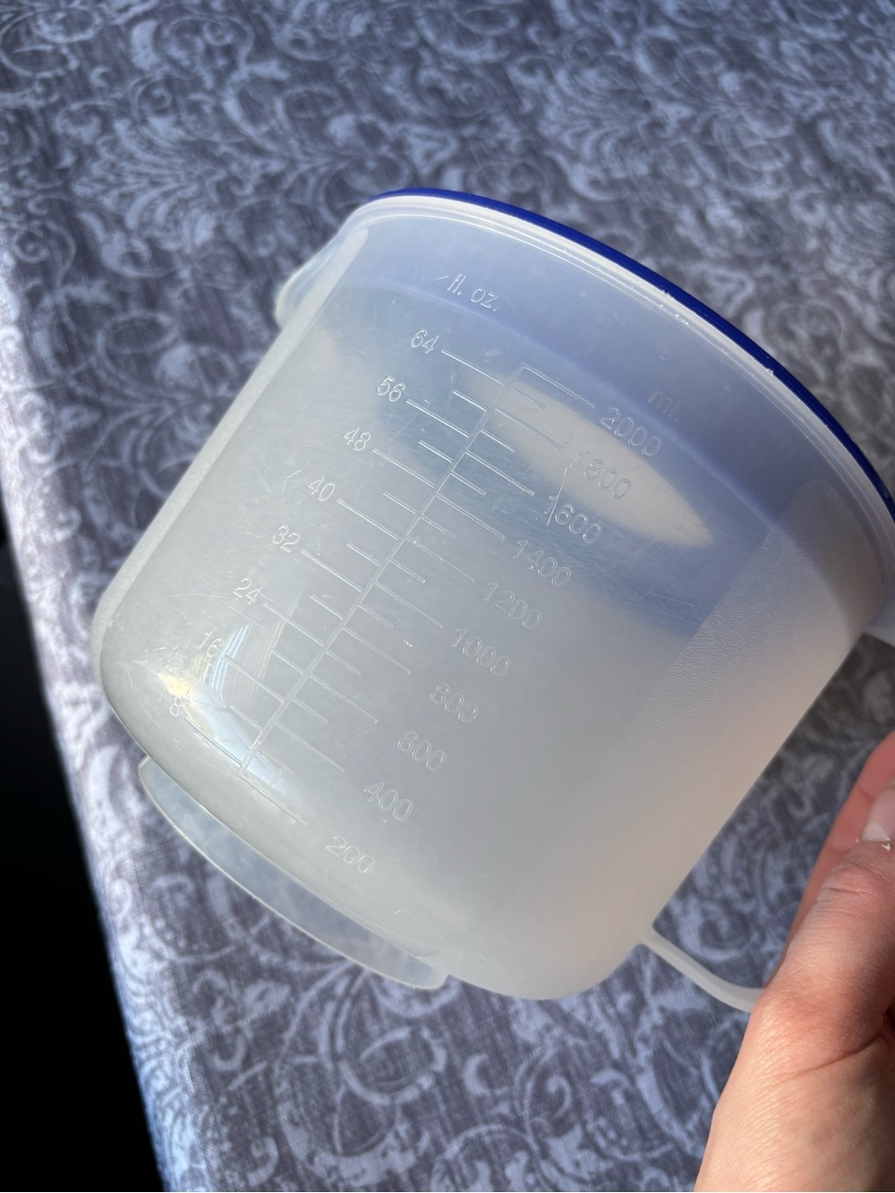 Tupperware Mix n Store - Picture 2 of 8